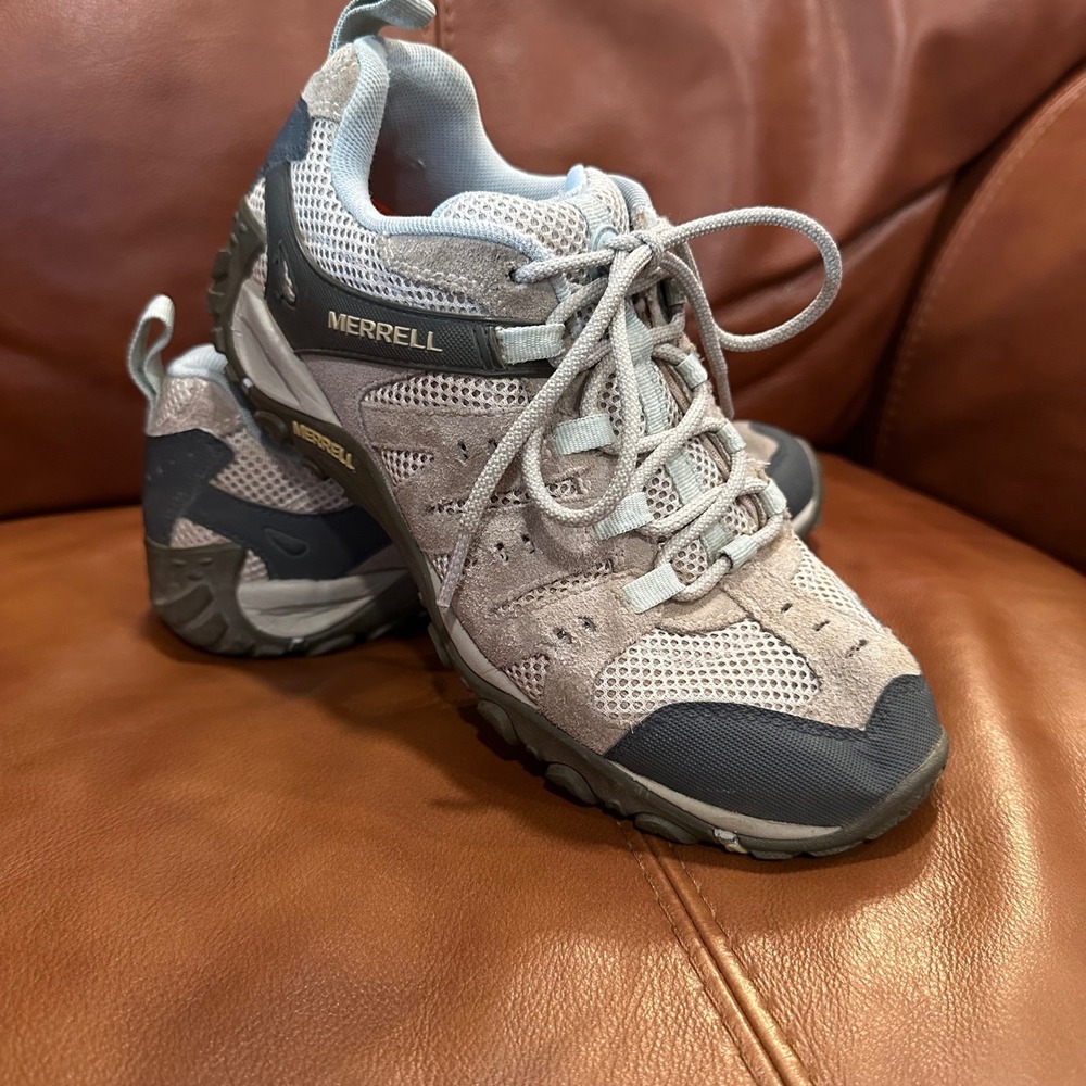 Merrell Hiking Shoe Women Taupe Blue Suede Mesh Trail Sneakers Gorpcore Rugged 8